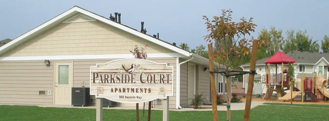 Parkside Court - Woodlake